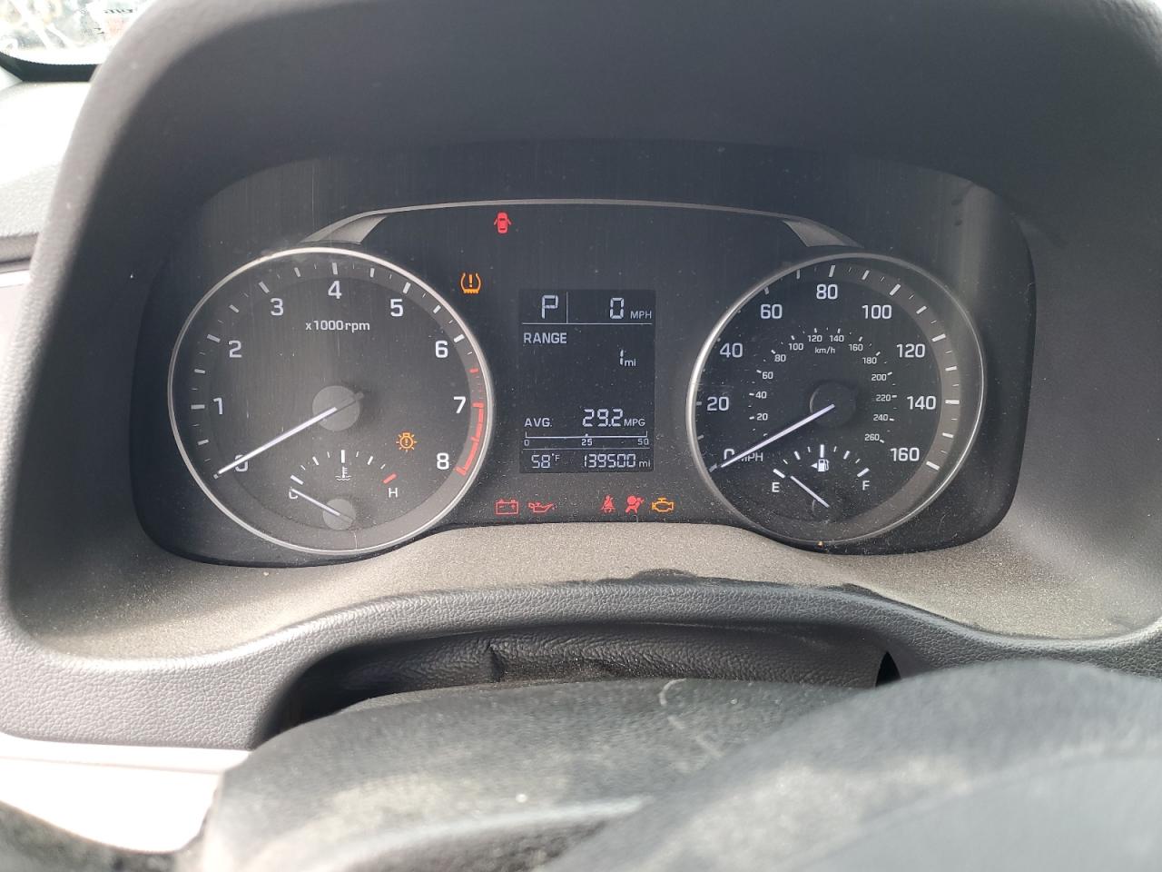 2017 Hyundai Elantra - Image 10