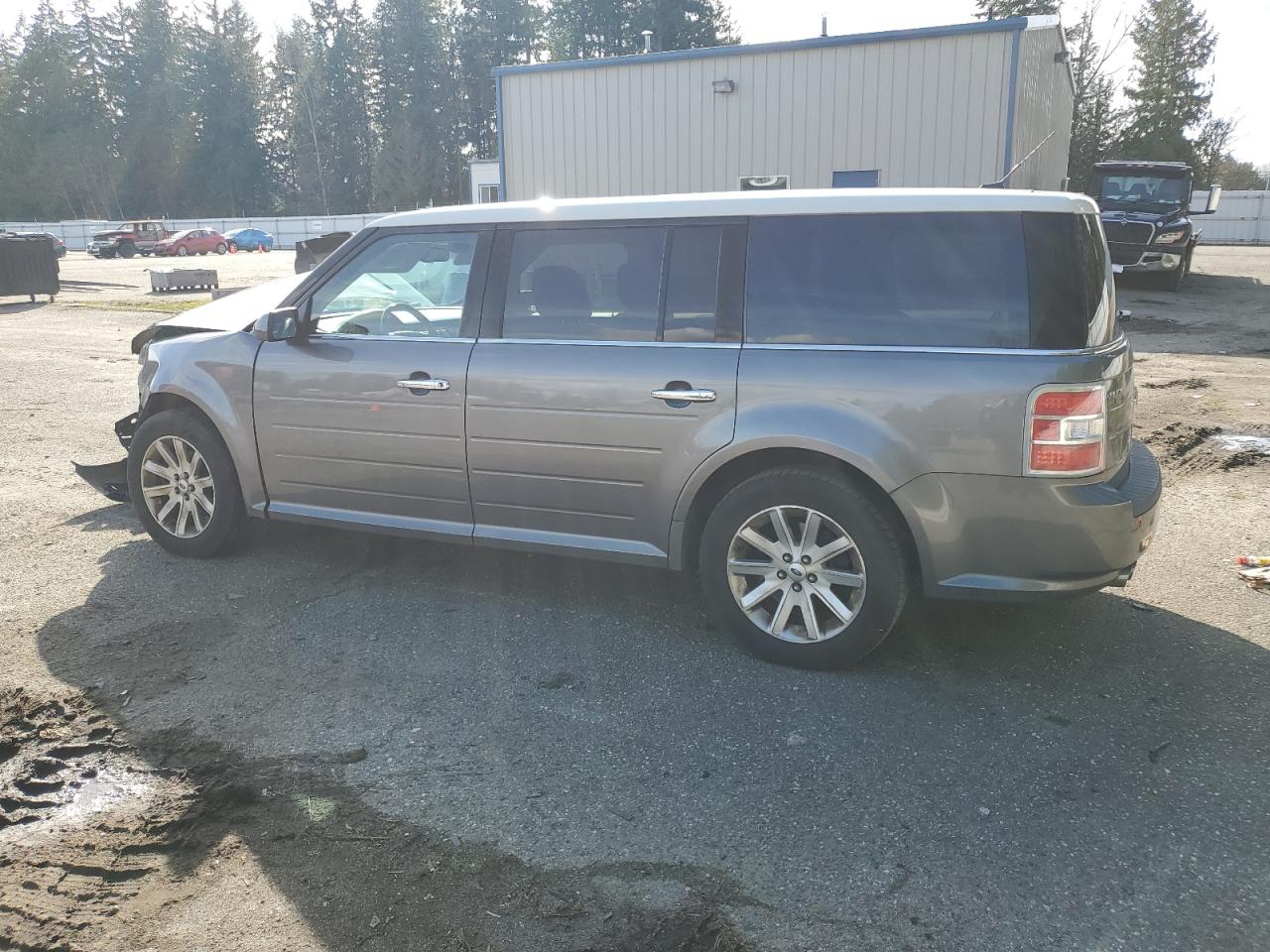 2009 Ford Flex - Image 2