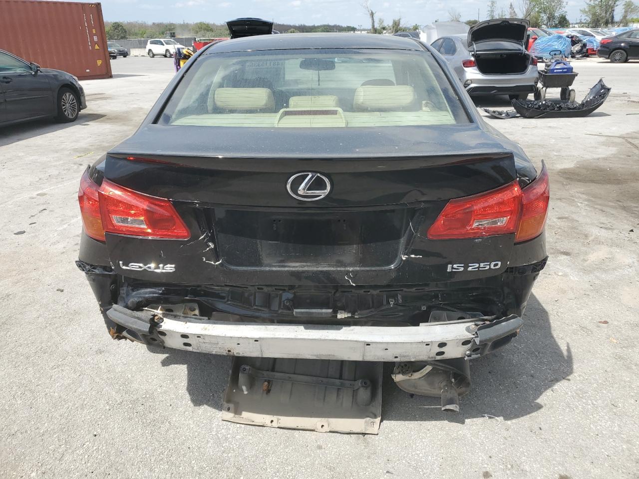 2006 Lexus IS - Image 6