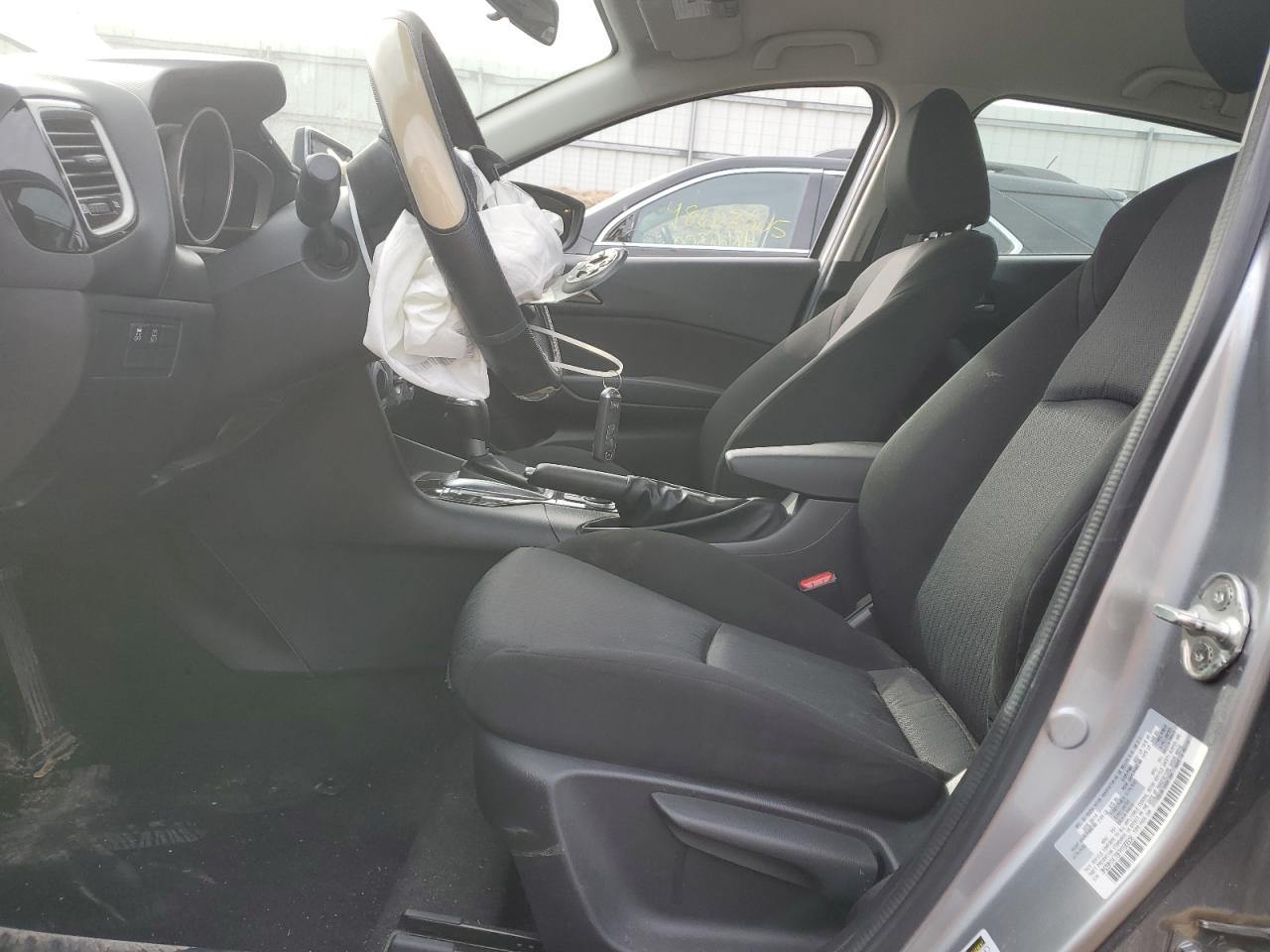 2015 Mazda 3 - Image 7