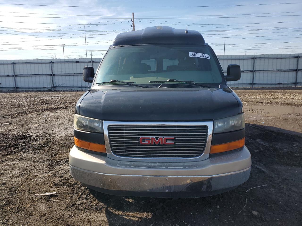 2011 GMC Savana - Image 5