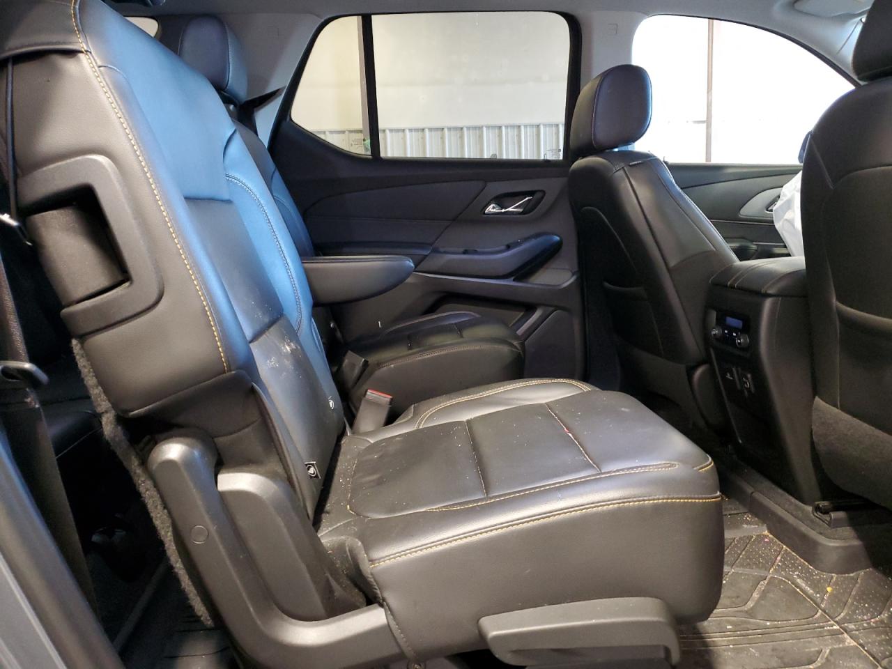 2021 Chevrolet Traverse - Image 11