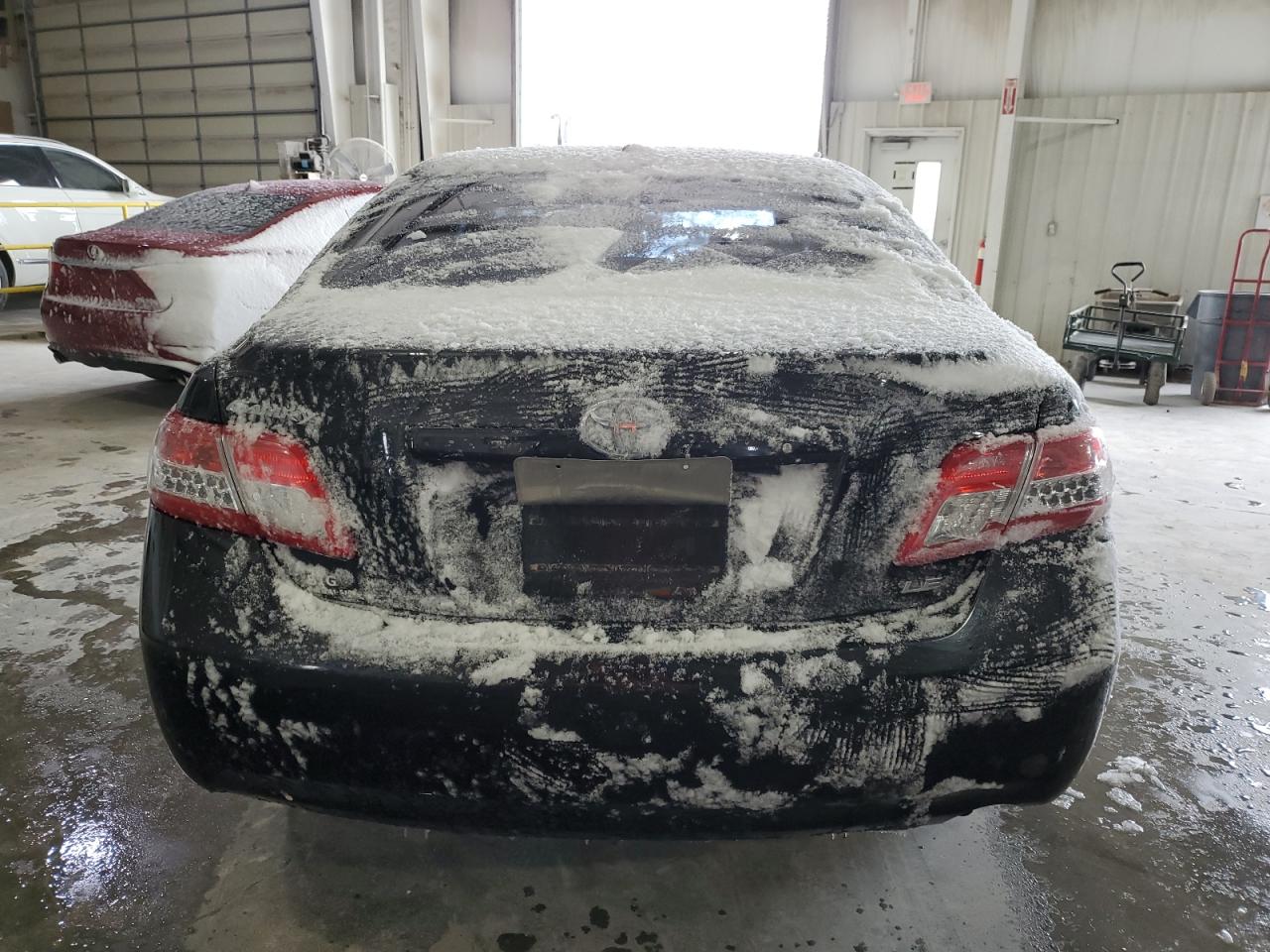 2010 Toyota Camry - Image 6