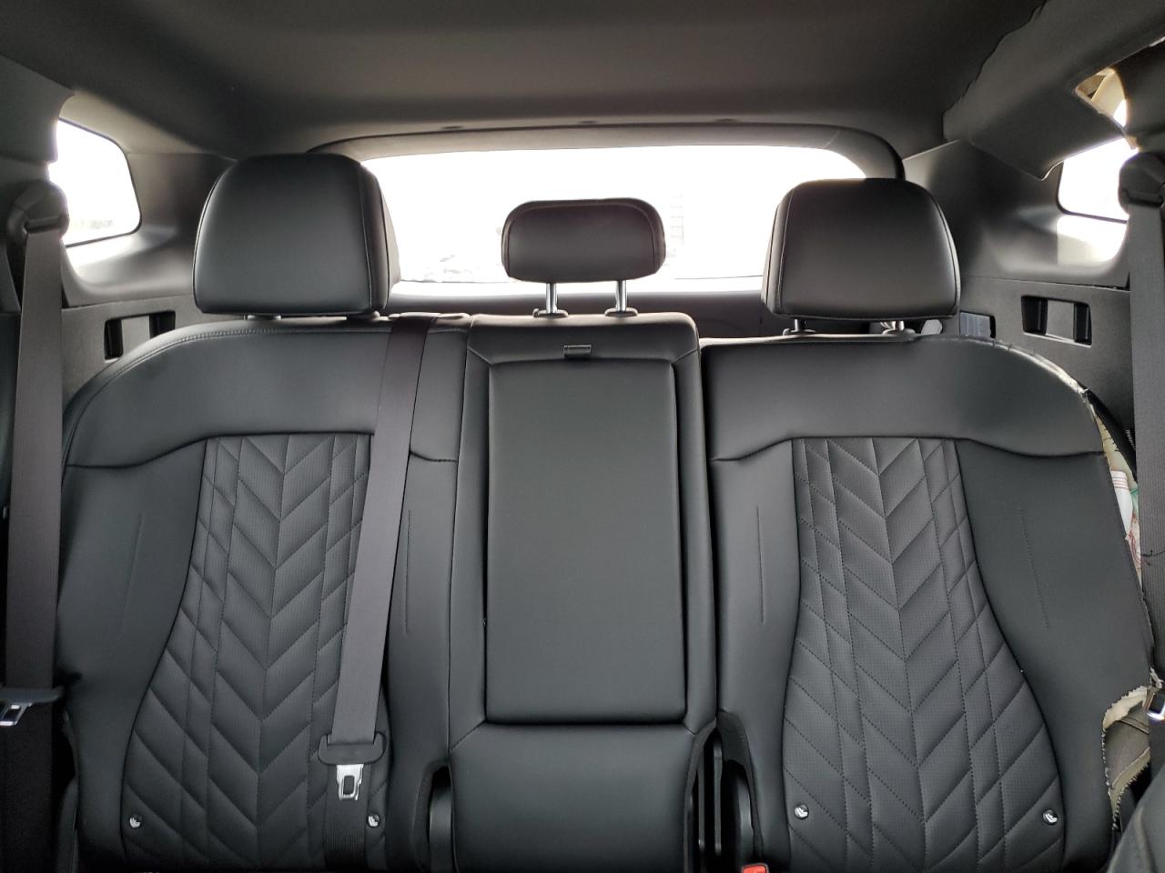 2024 Kia Sportage - Image 10