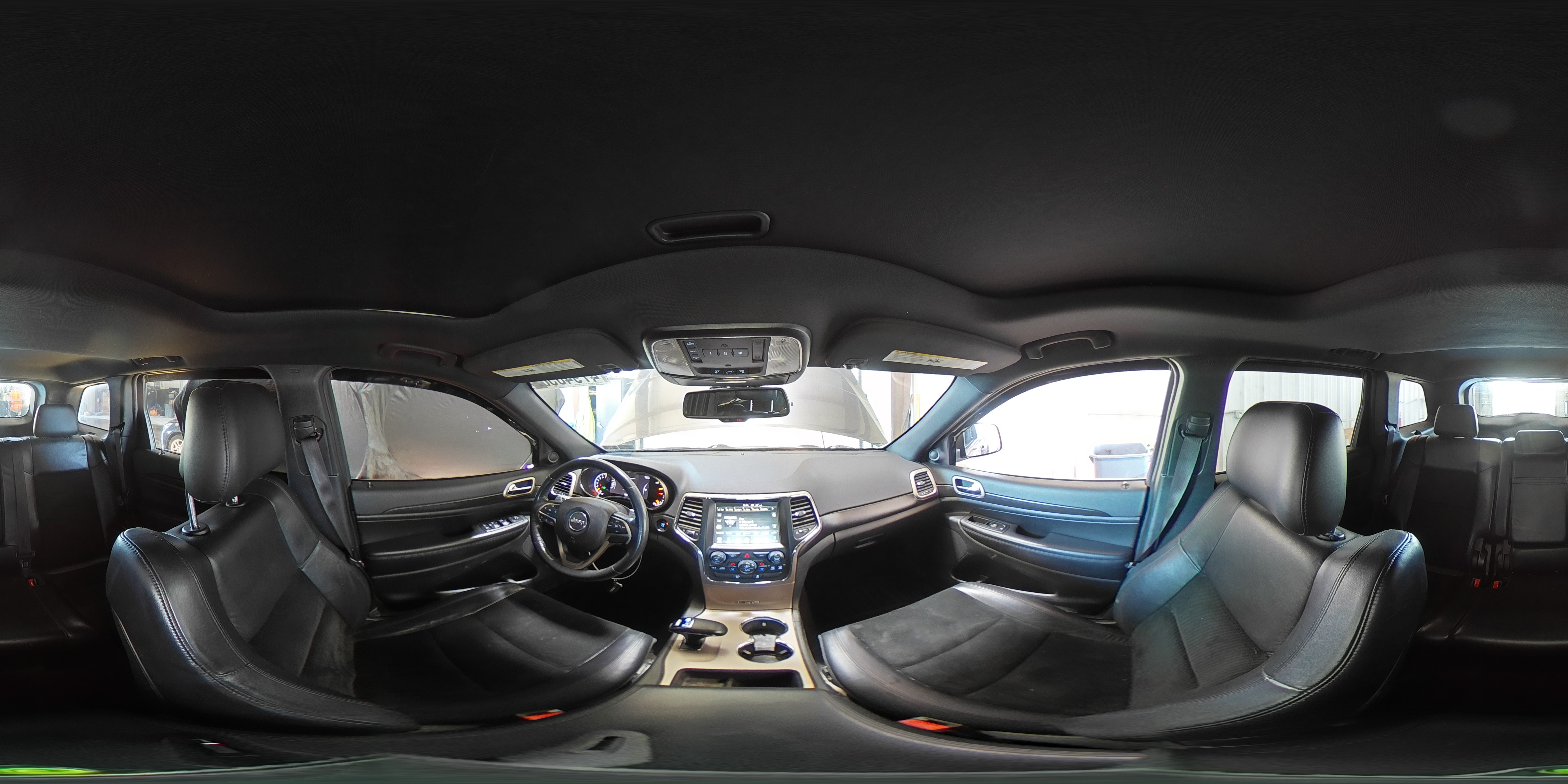 2015 Jeep Grand Cherokee - Image 15