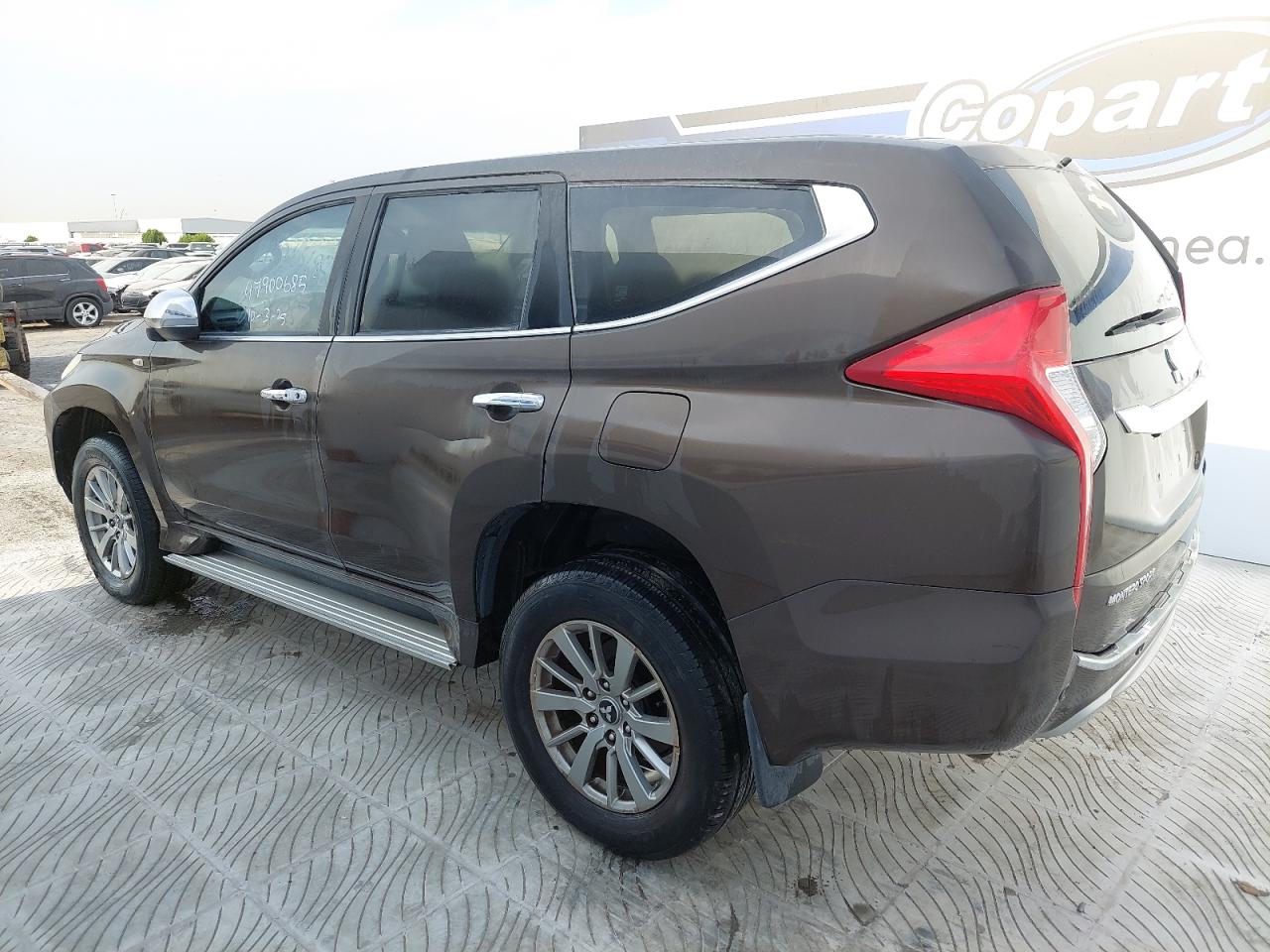 MMEMC21X1HH018324 - 2017 Mitsubishi Montero - #47900685