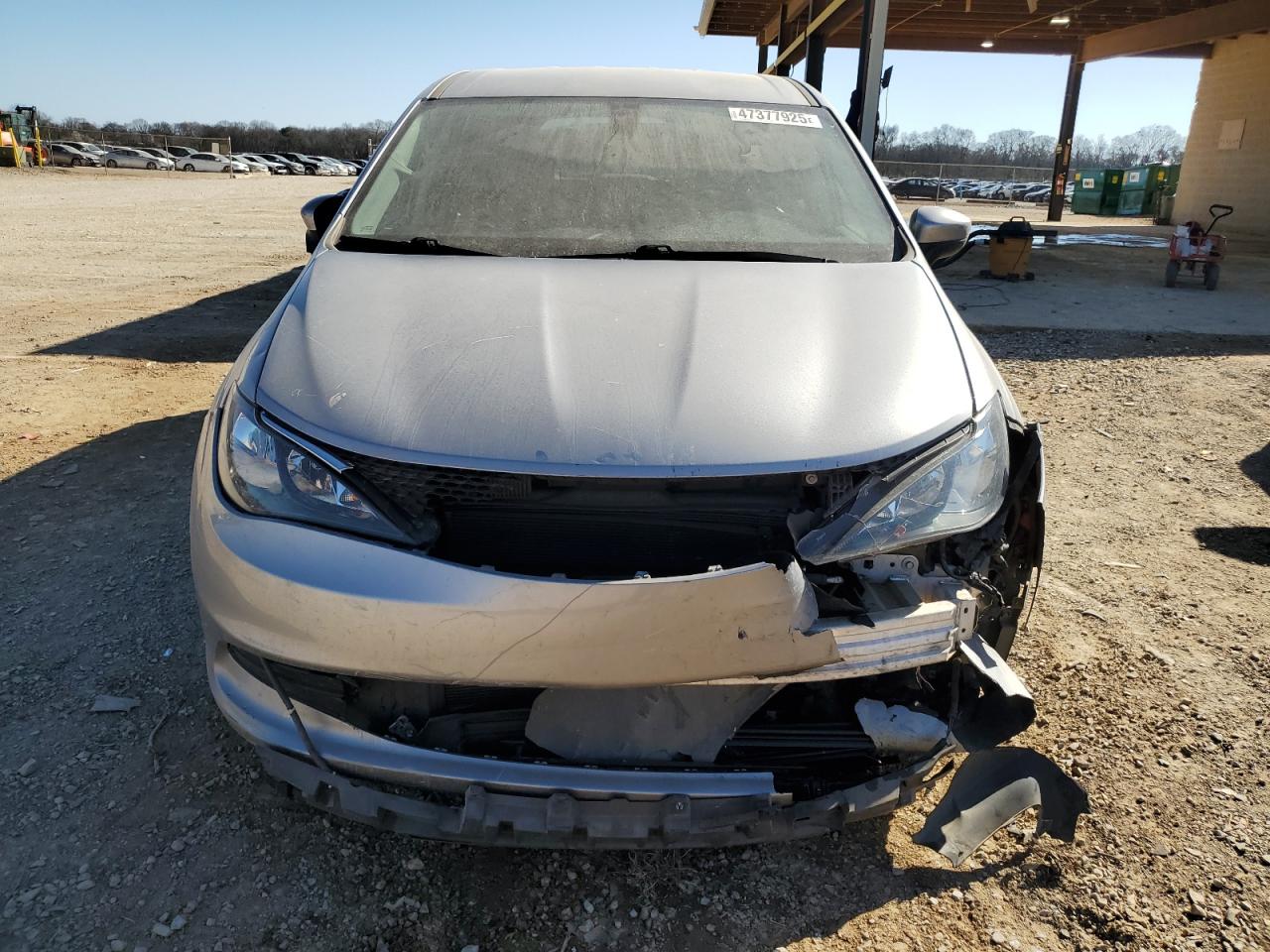 2017 Chrysler Pacifica - Image 5