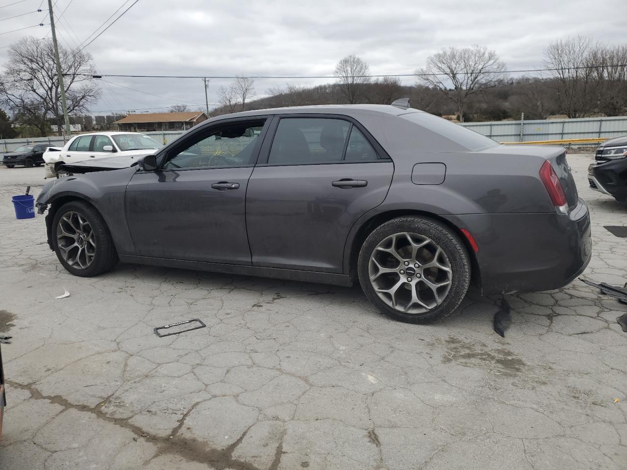 2018 Chrysler 300 - Image 2
