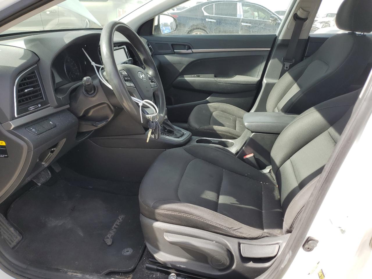 2018 Hyundai Elantra - Image 7