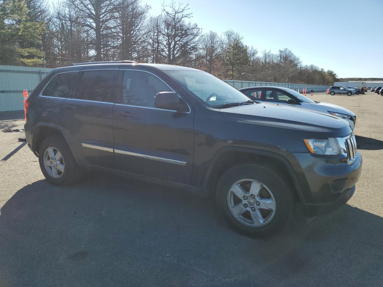 2011 Jeep Grand Cherokee - Image 4