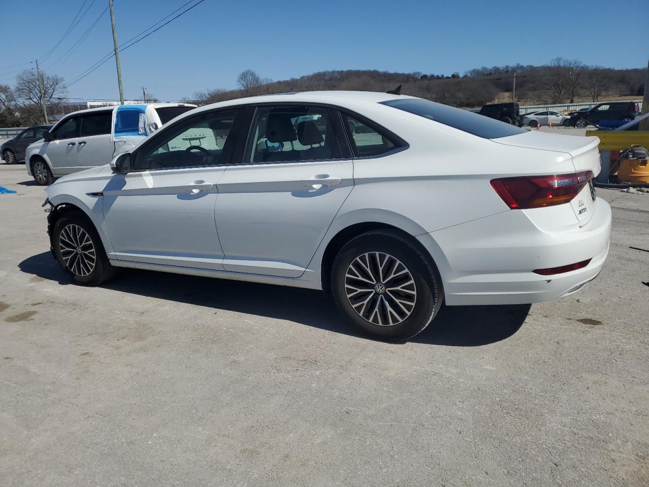 2019 Volkswagen Jetta - Image 2