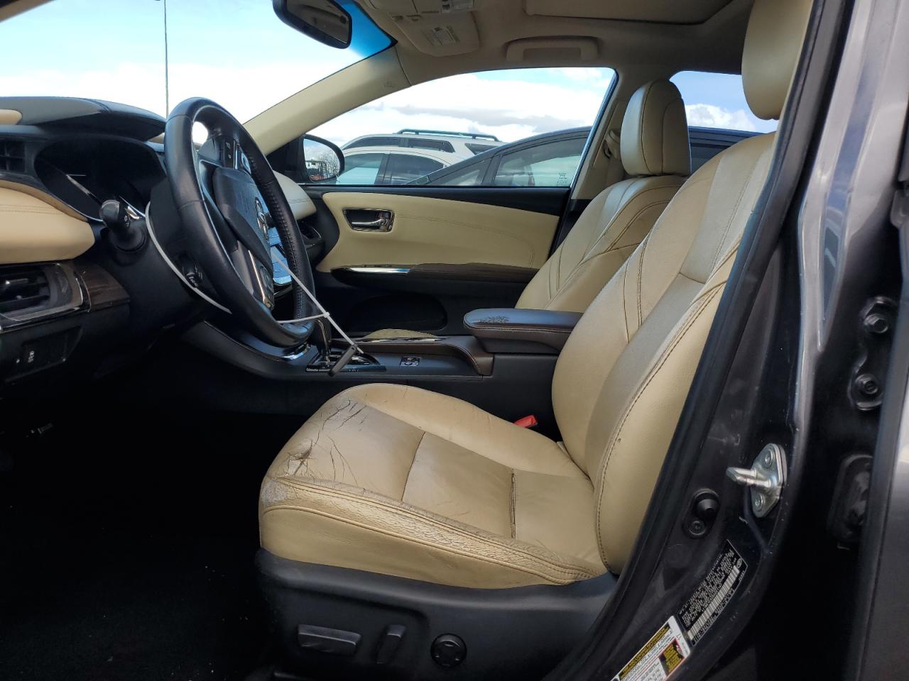 2013 Toyota Avalon - Image 7