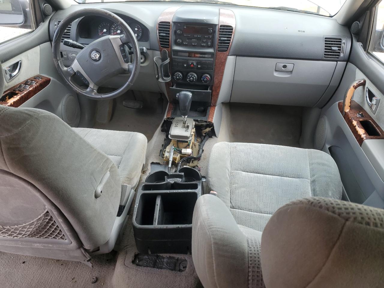 2005 Kia Sorento - Image 8