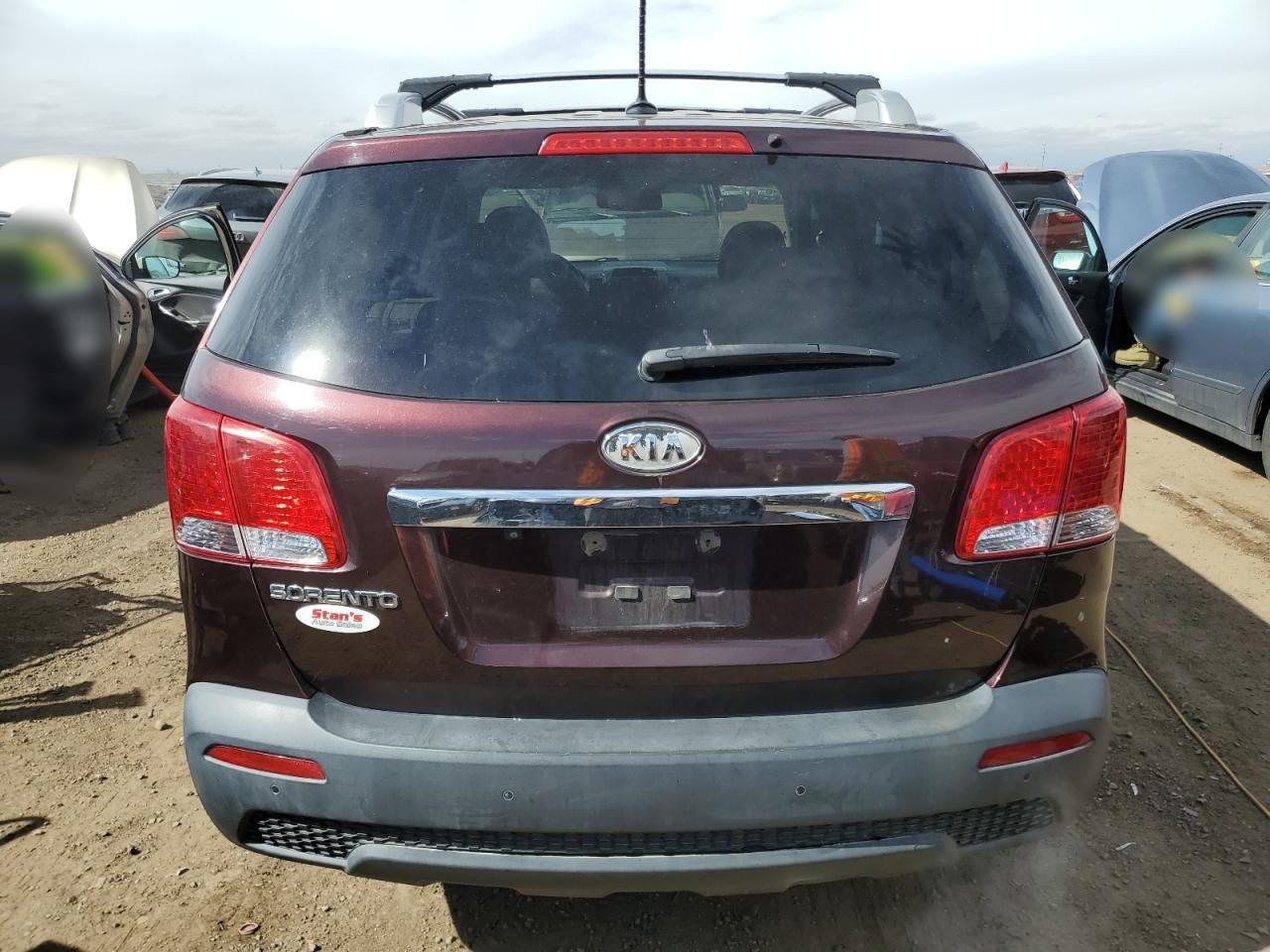 2011 Kia Sorento - Image 6