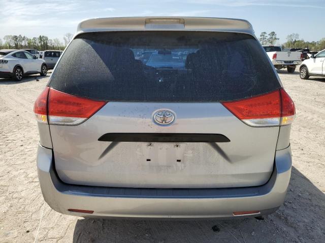  TOYOTA SIENNA 2012 Серебристый