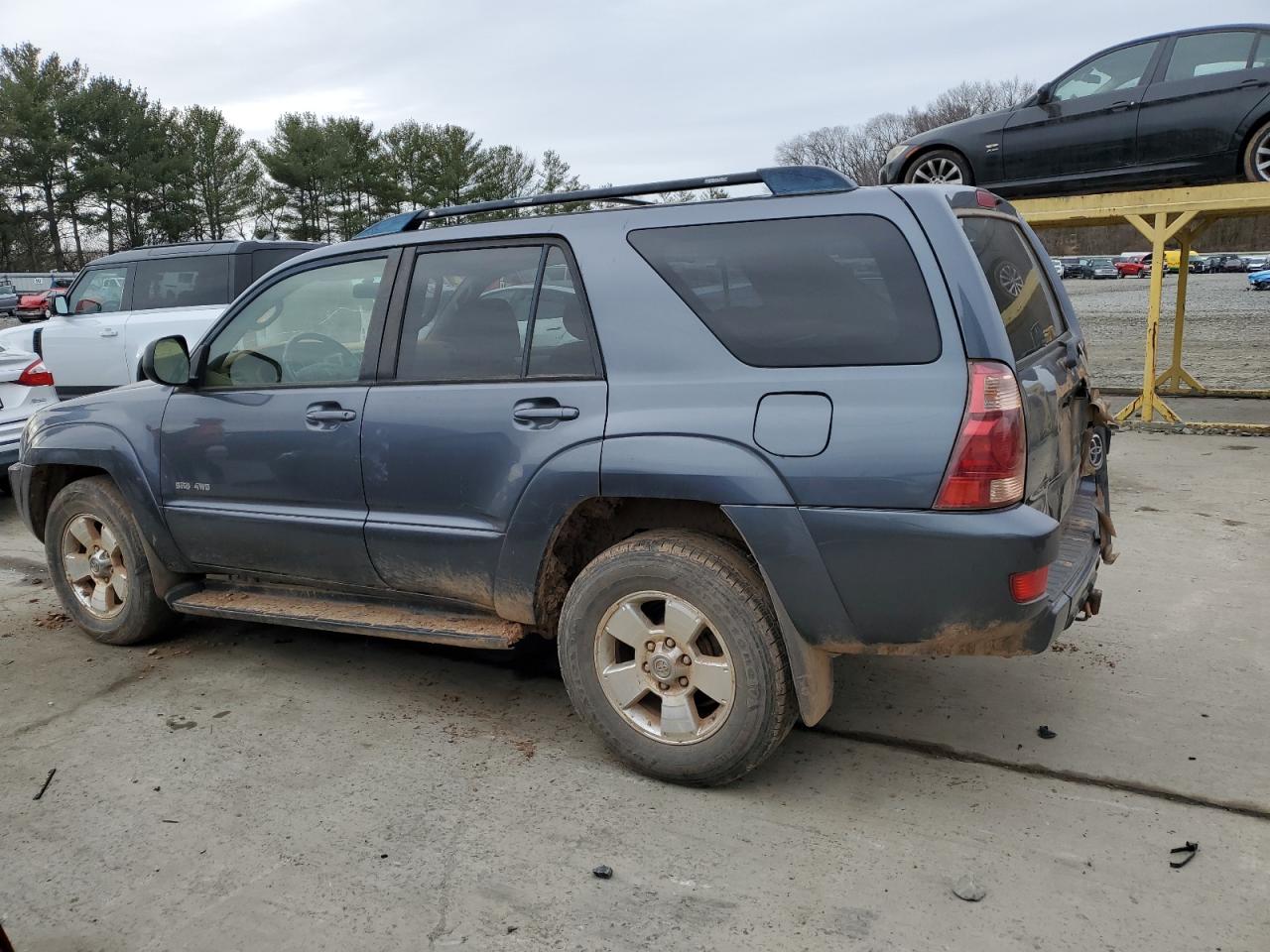 2005 Toyota 4Runner - Image 2
