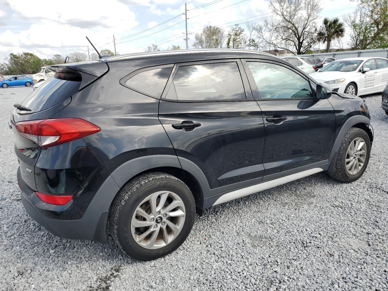 2017 Hyundai Tucson - Image 3