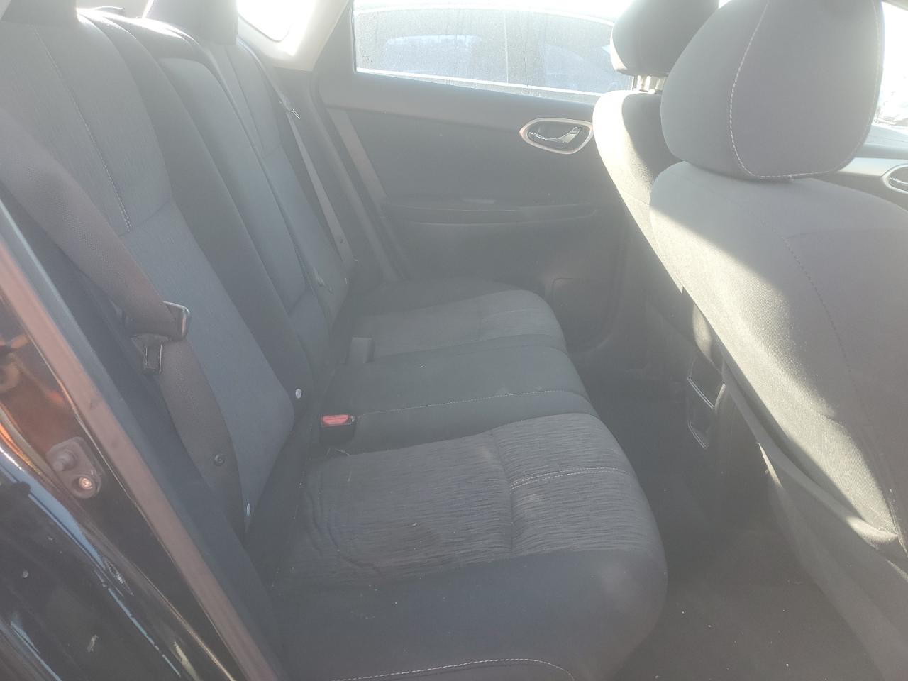 2014 Nissan Sentra - Image 10