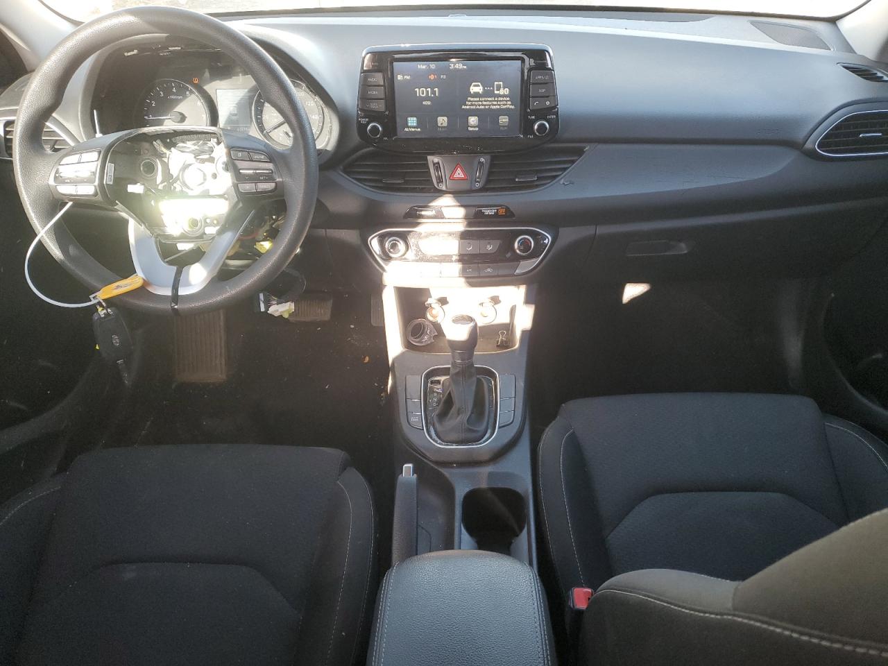 2018 Hyundai Elantra - Image 8