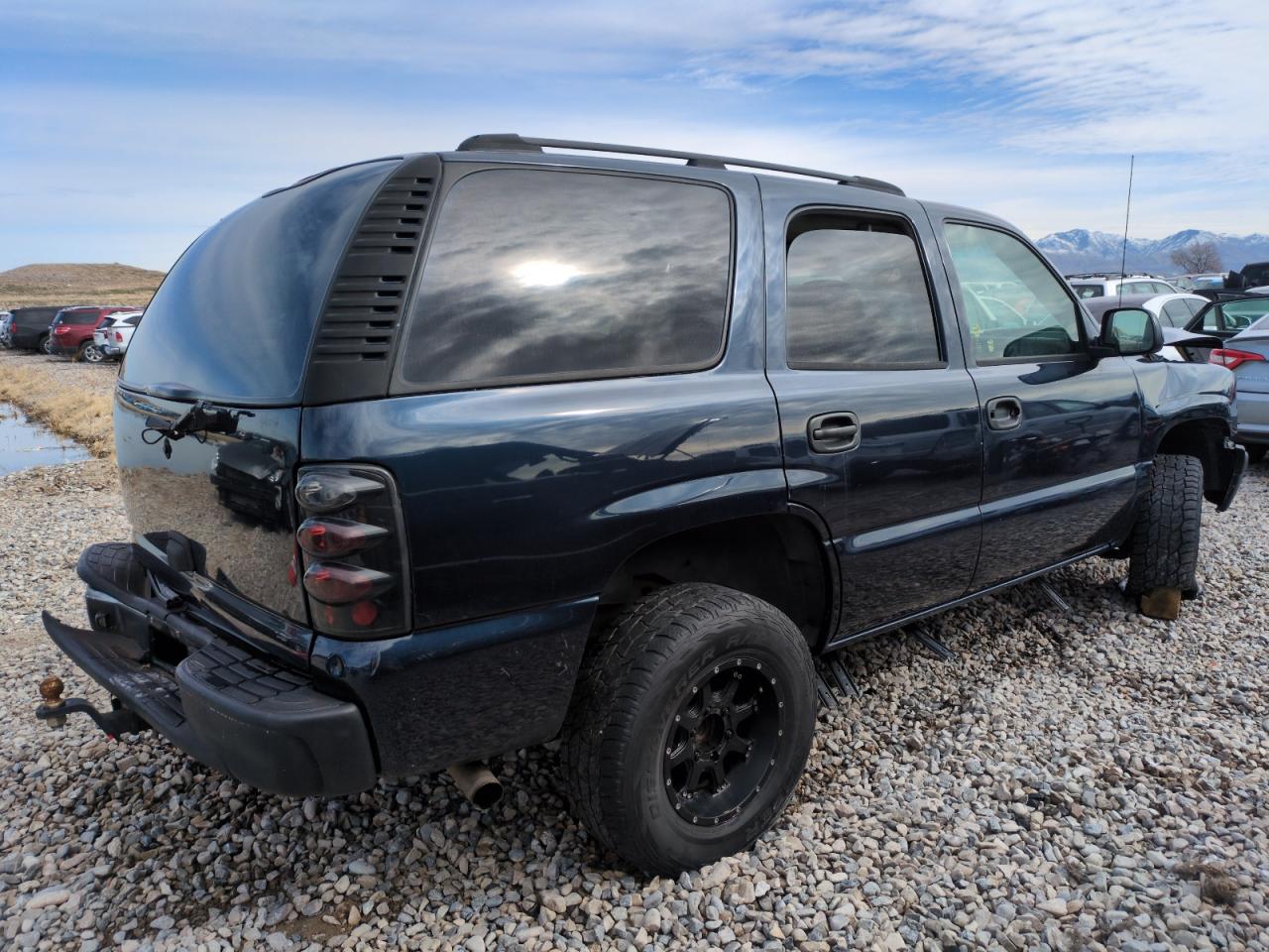 2004 Chevrolet Tahoe - Image 3