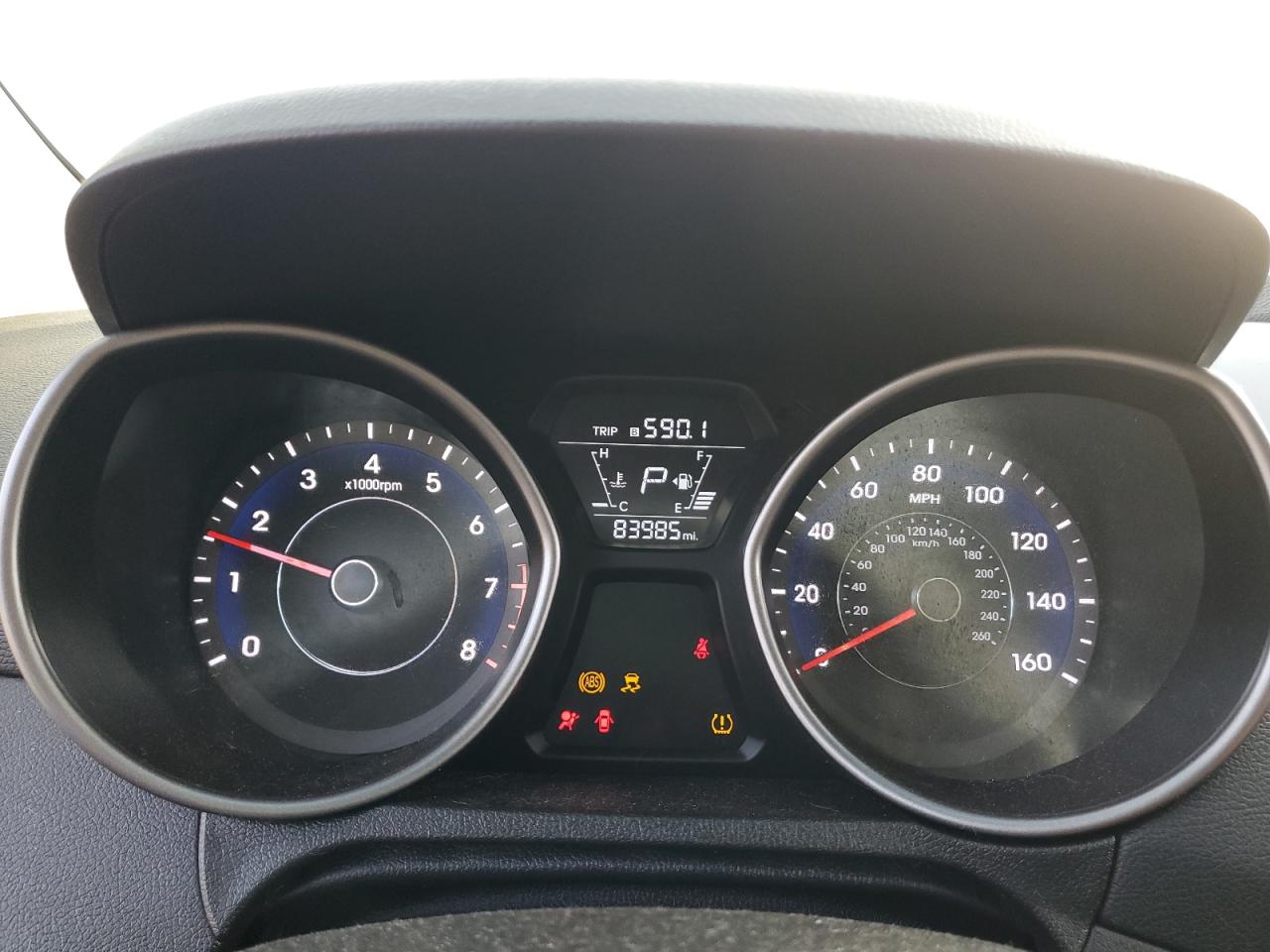 2015 Hyundai Elantra - Image 9