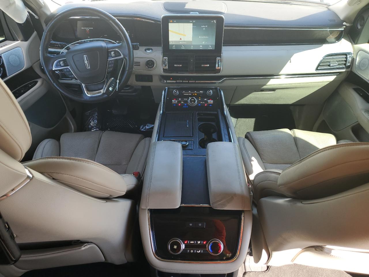 2018 Lincoln Navigator - Image 8