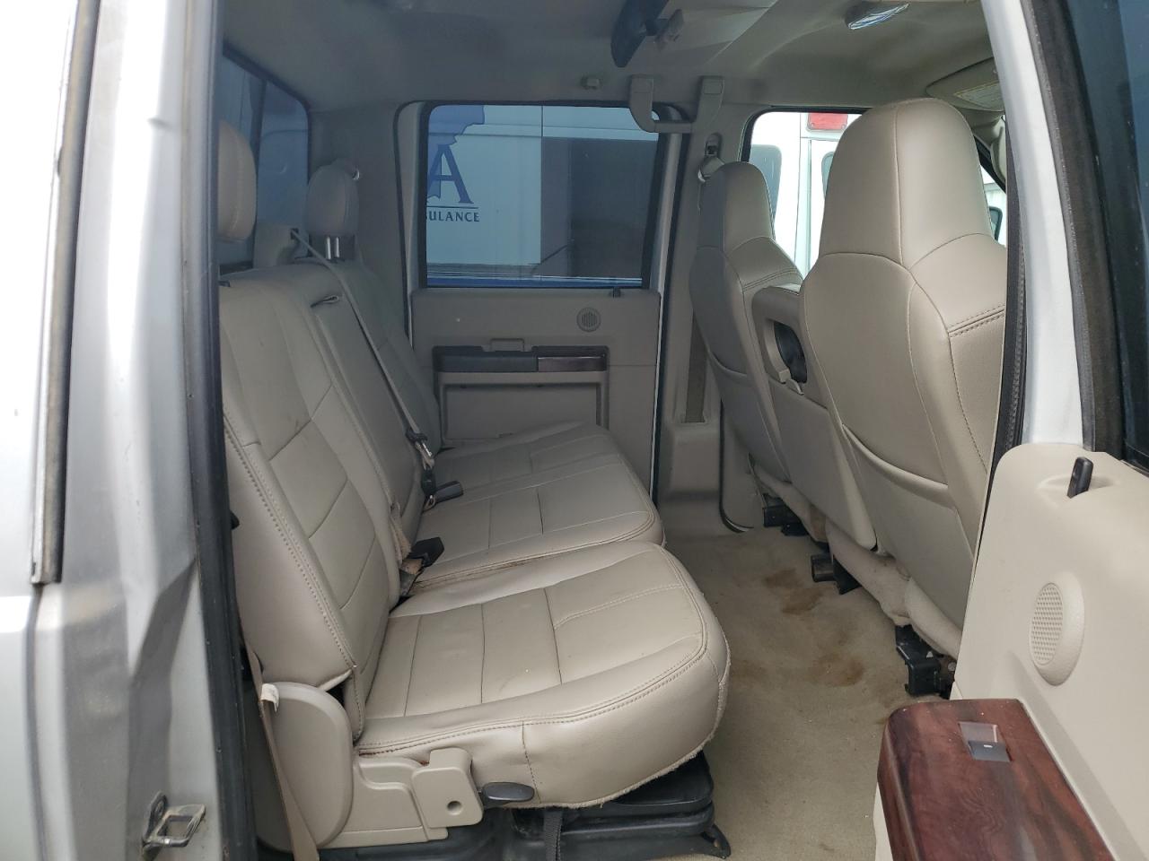 2008 Ford F350 - Image 10