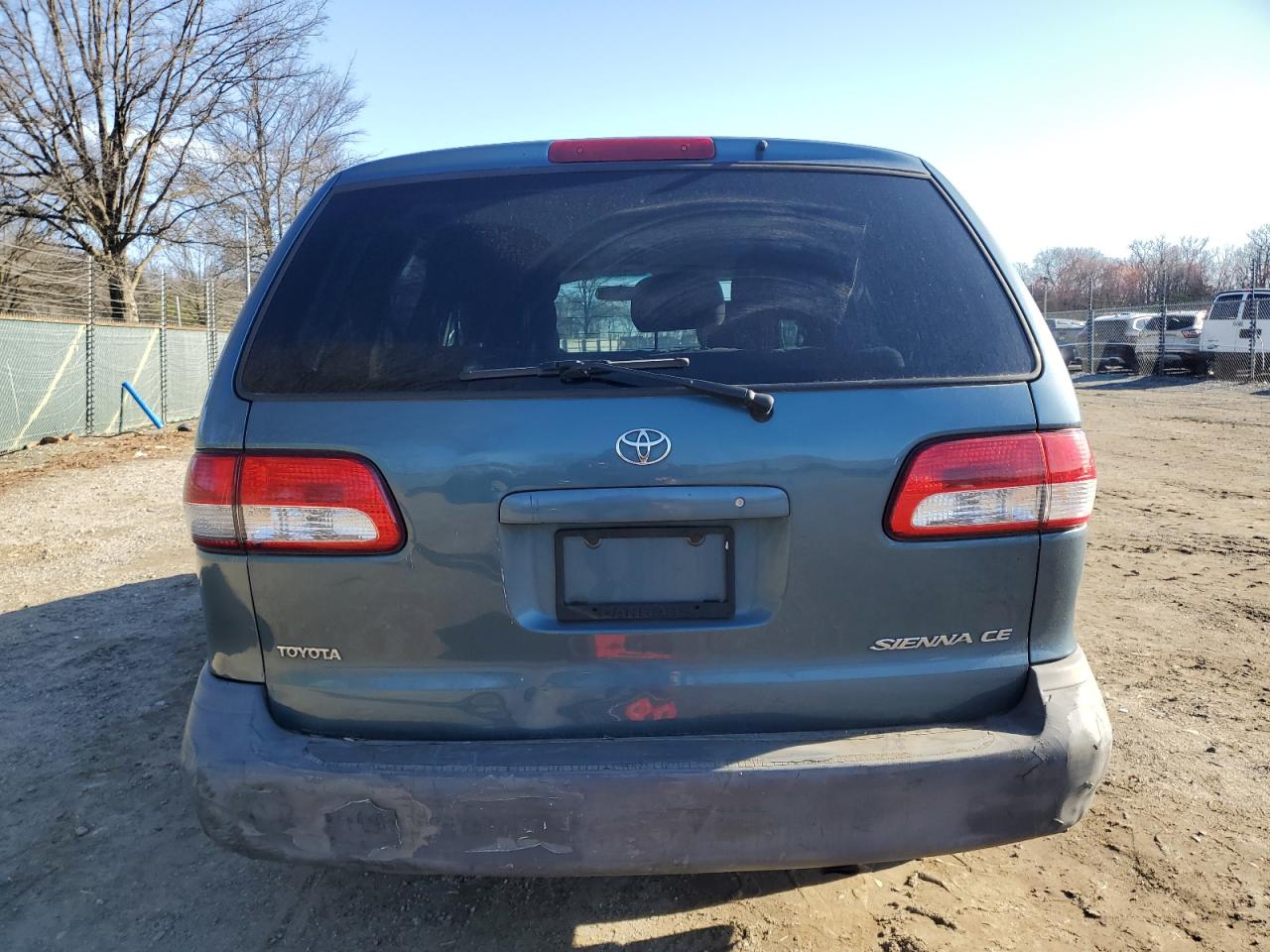 2001 Toyota Sienna Ce VIN: 4T3ZF19C61U340954 Lot: 47937325