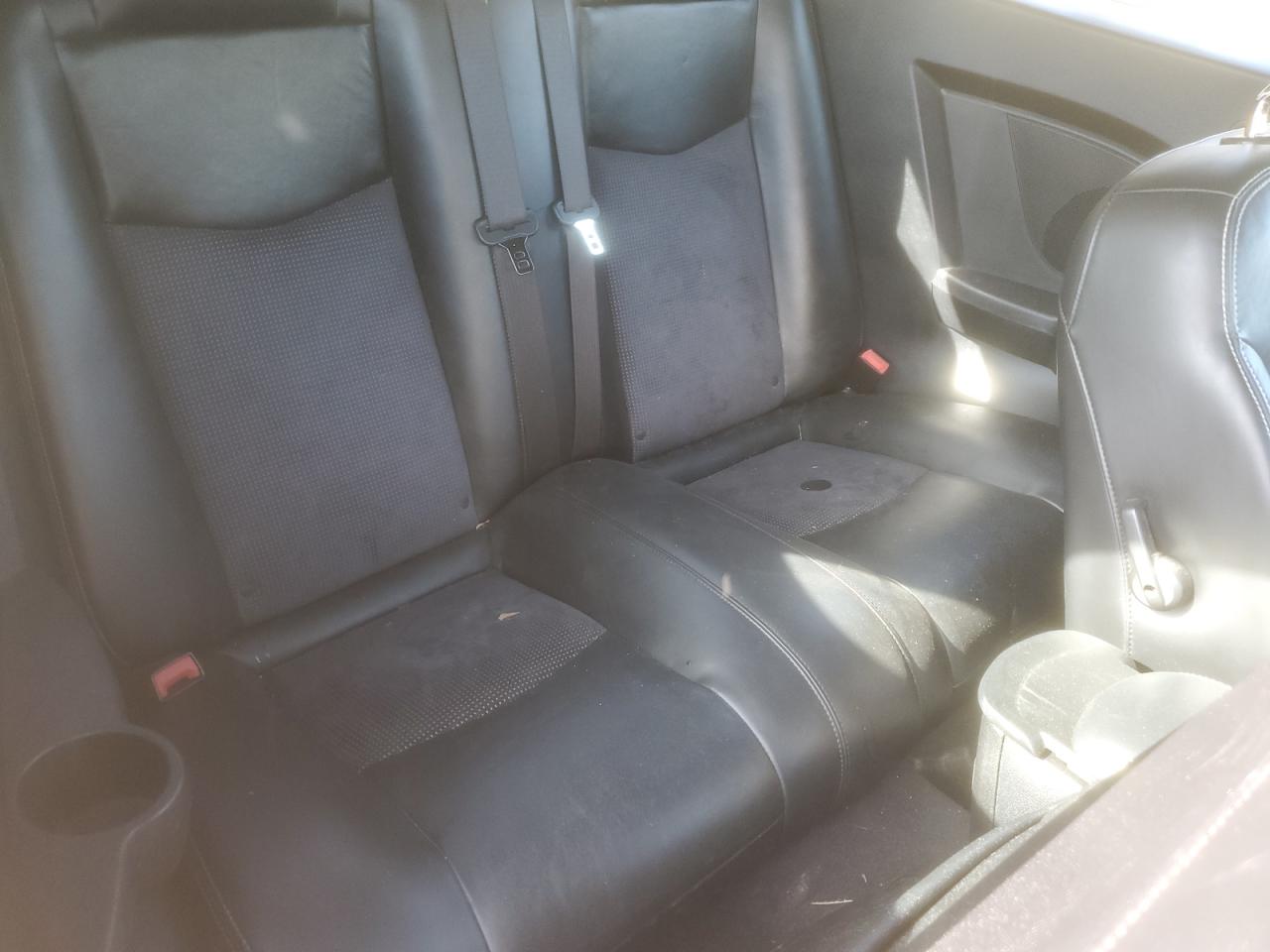 2012 Chrysler 200 - Image 10