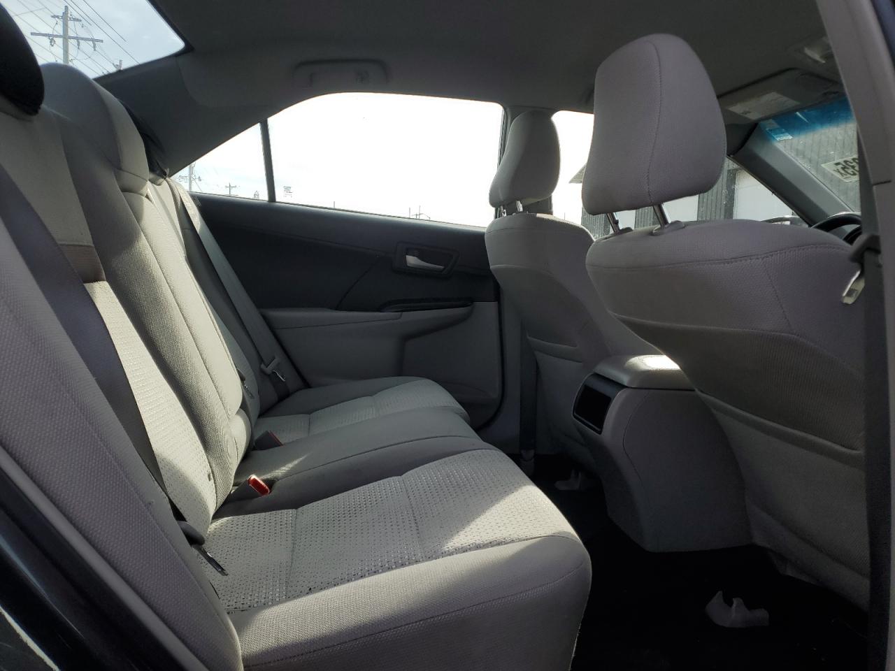 2014 Toyota Camry - Image 10