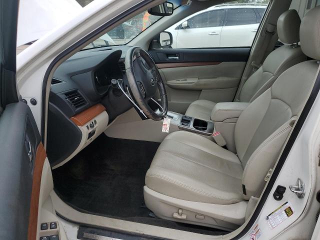 Parquets SUBARU OUTBACK 2013 Biały