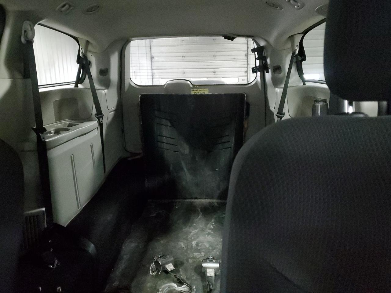2019 Dodge Caravan - Image 10