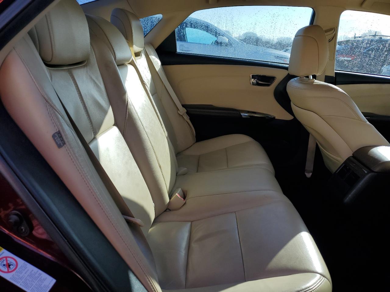 2015 Toyota Avalon - Image 10