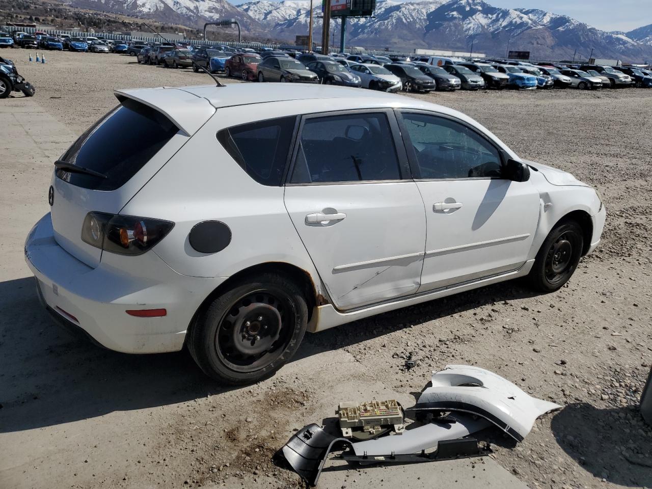 2004 Mazda 3 - Image 3