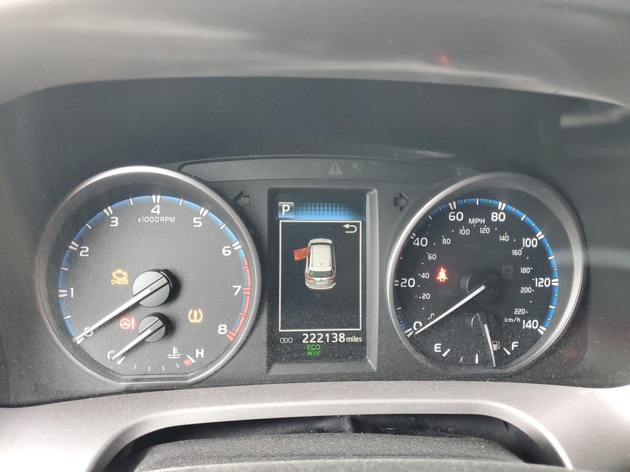 2017 Toyota RAV 4 - Image 9