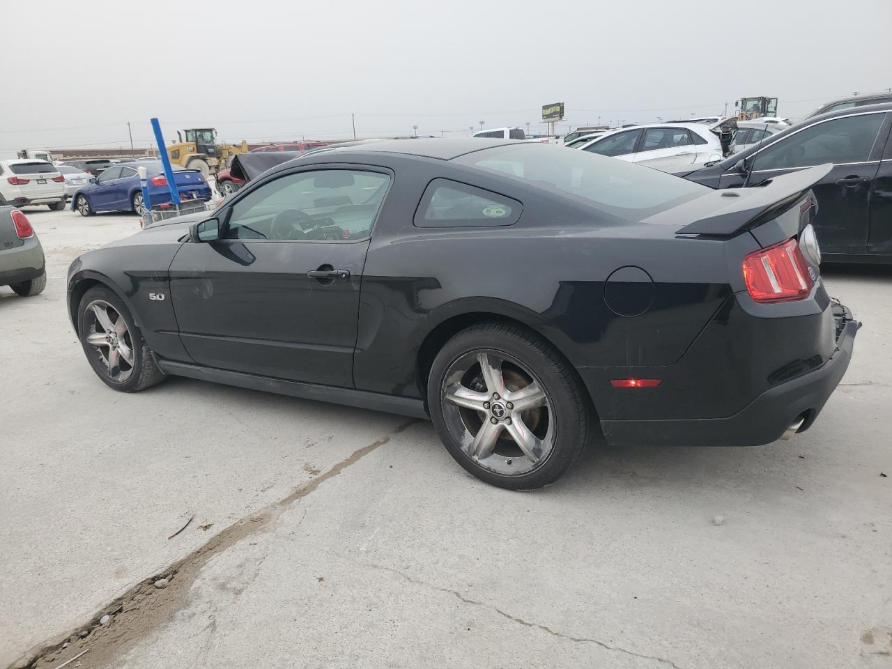 2011 Ford Mustang - Image 2
