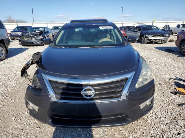 Sedans NISSAN ALTIMA 2014 Czarny