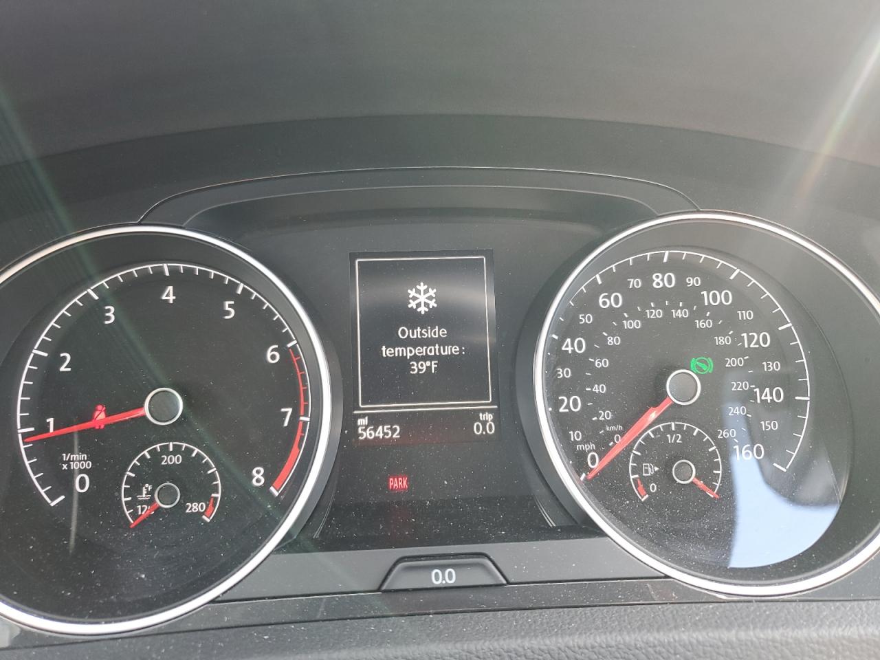 2021 Volkswagen Golf - Image 9
