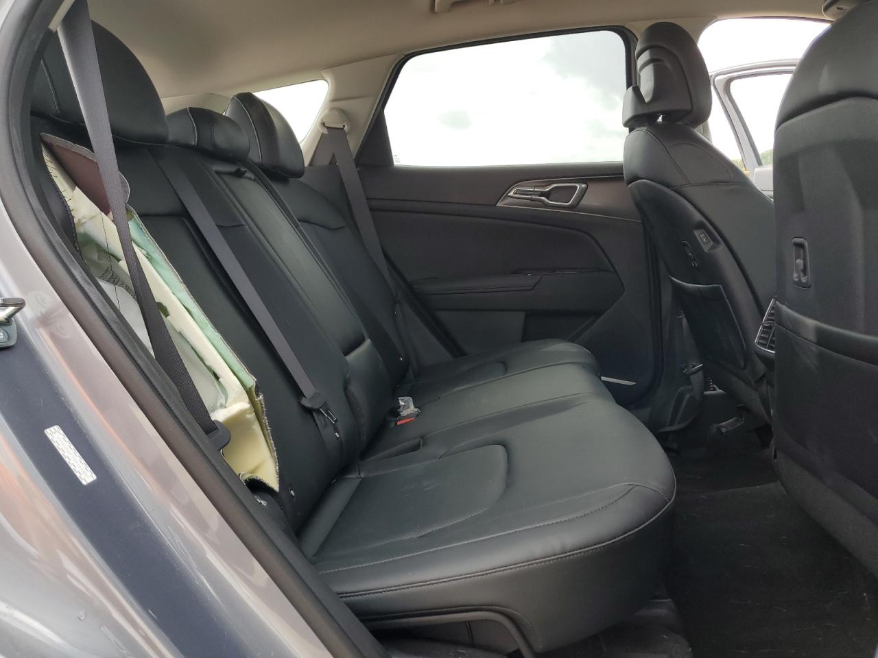 2024 Kia Sportage - Image 12