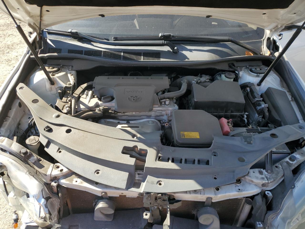 2015 Toyota Camry - Image 12