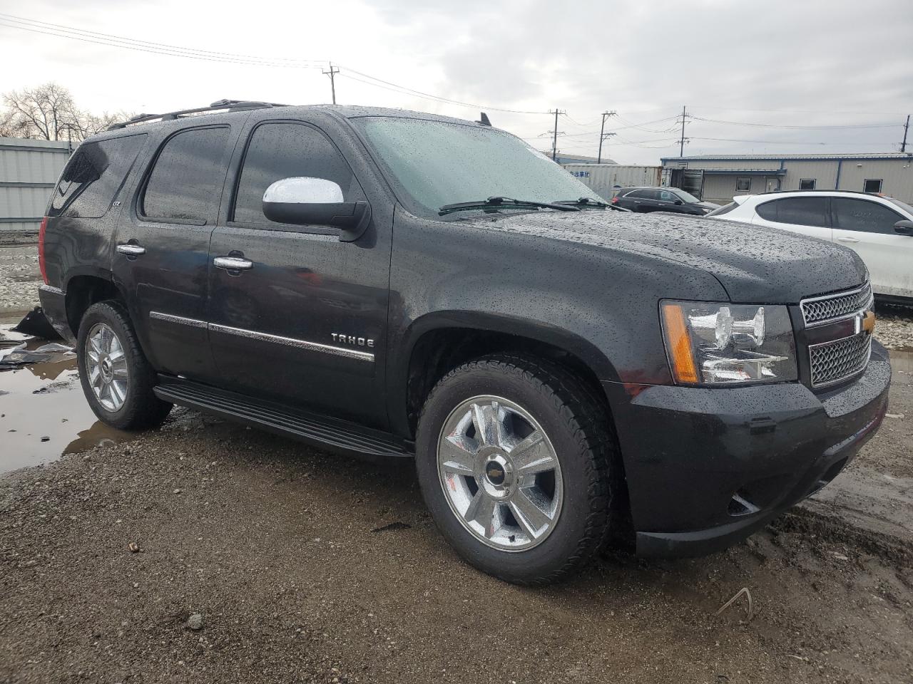 2010 Chevrolet Tahoe - Image 4