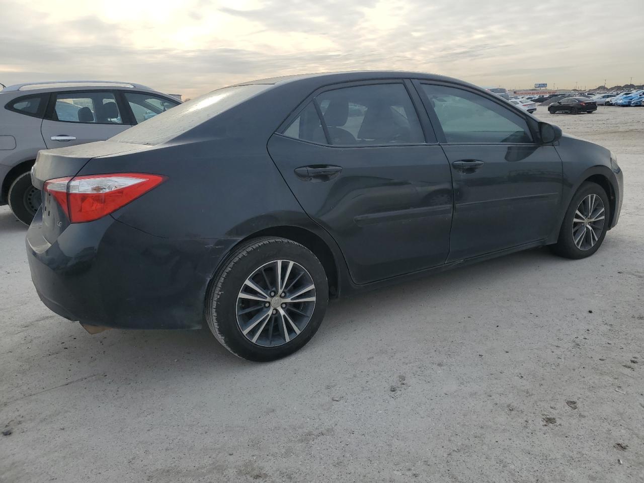 2016 Toyota Corolla - Image 3