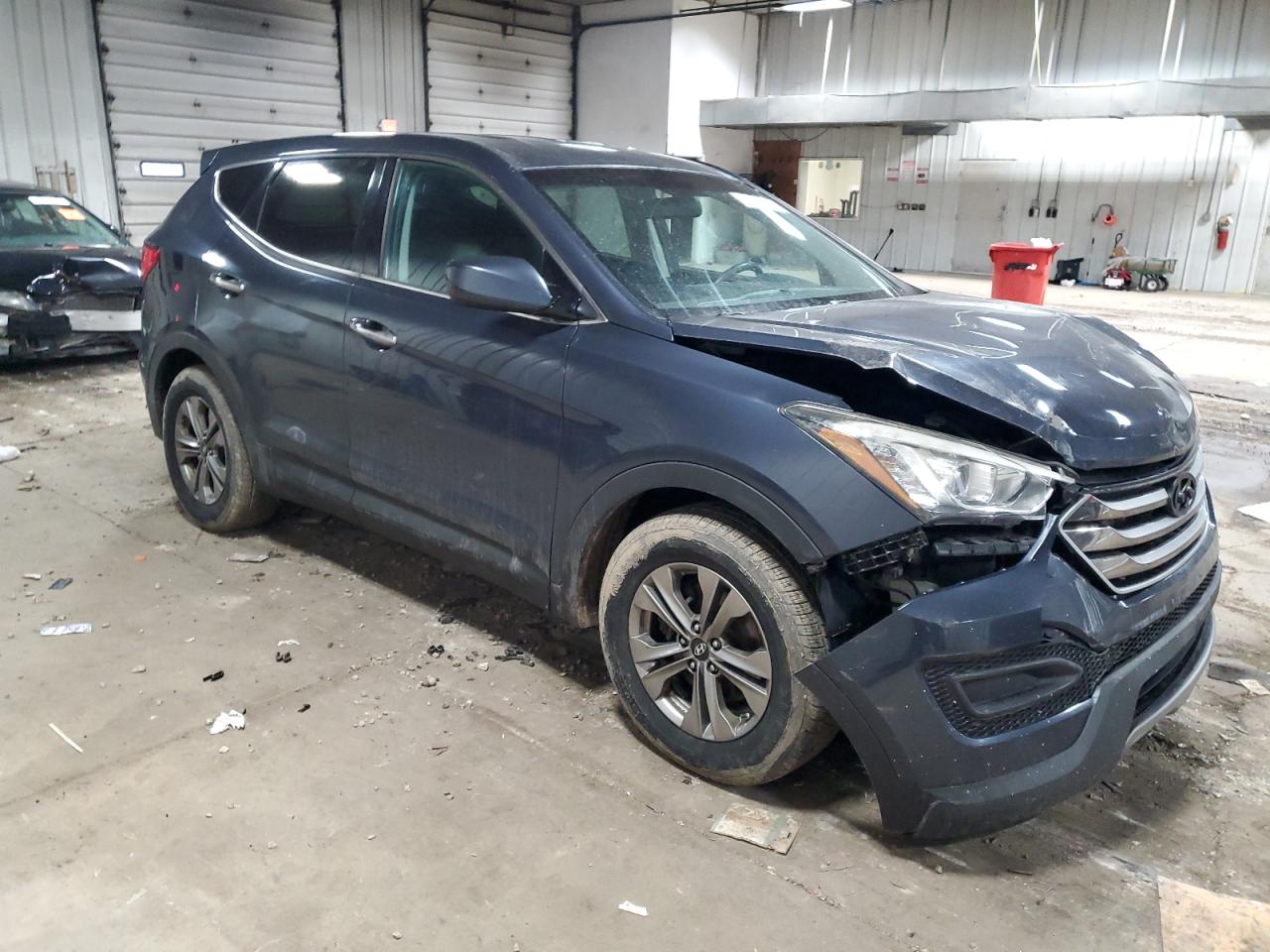 2016 Hyundai Santa Fe - Image 4