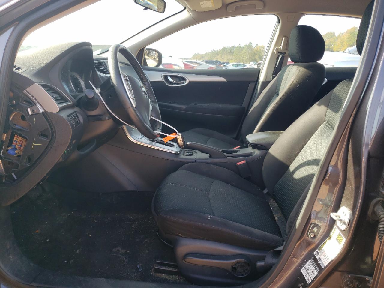 2015 Nissan Sentra - Image 7