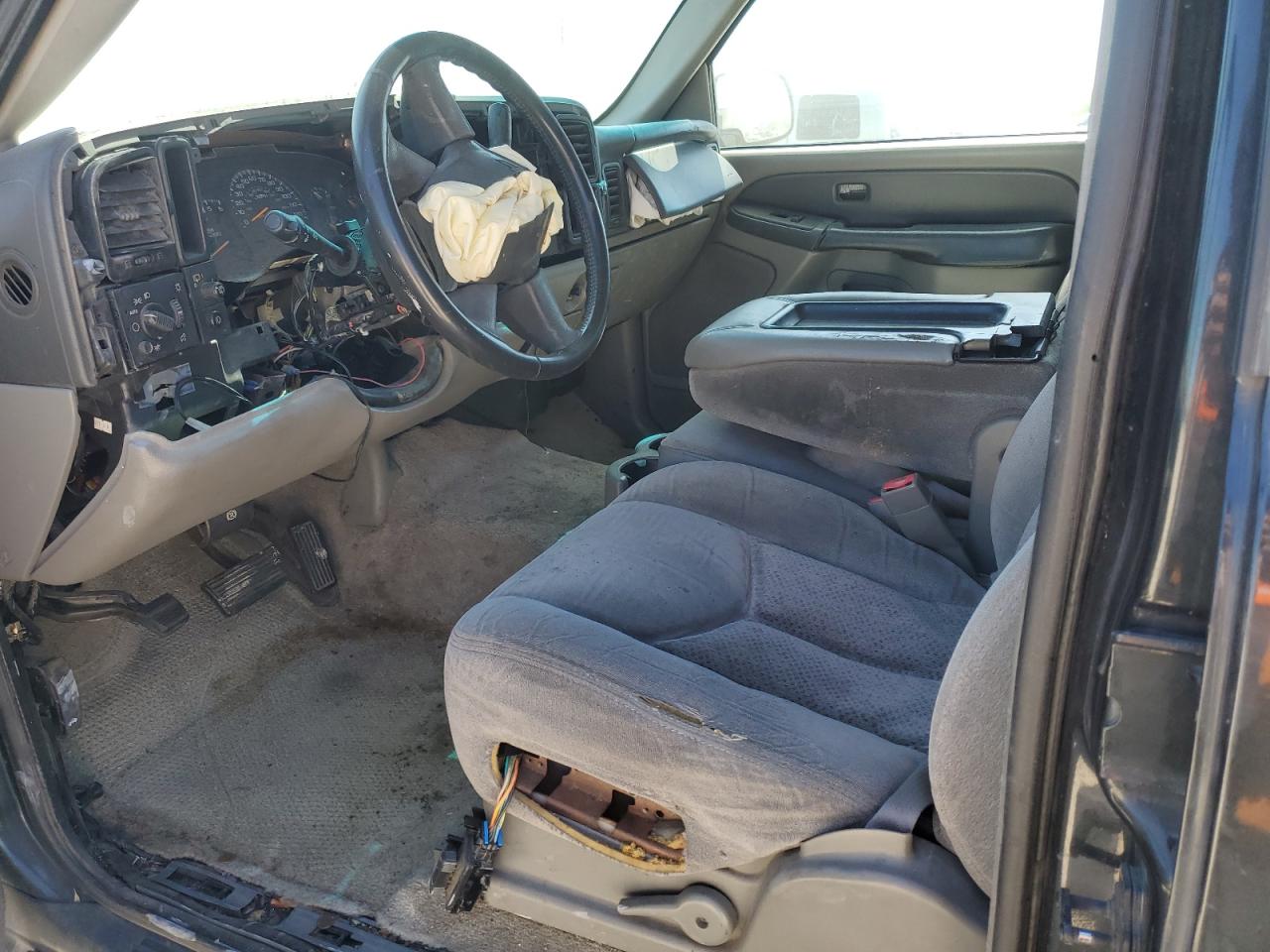 2003 Chevrolet Tahoe C1500 VIN: 1GNEC13V53R156763 Lot: 50019155