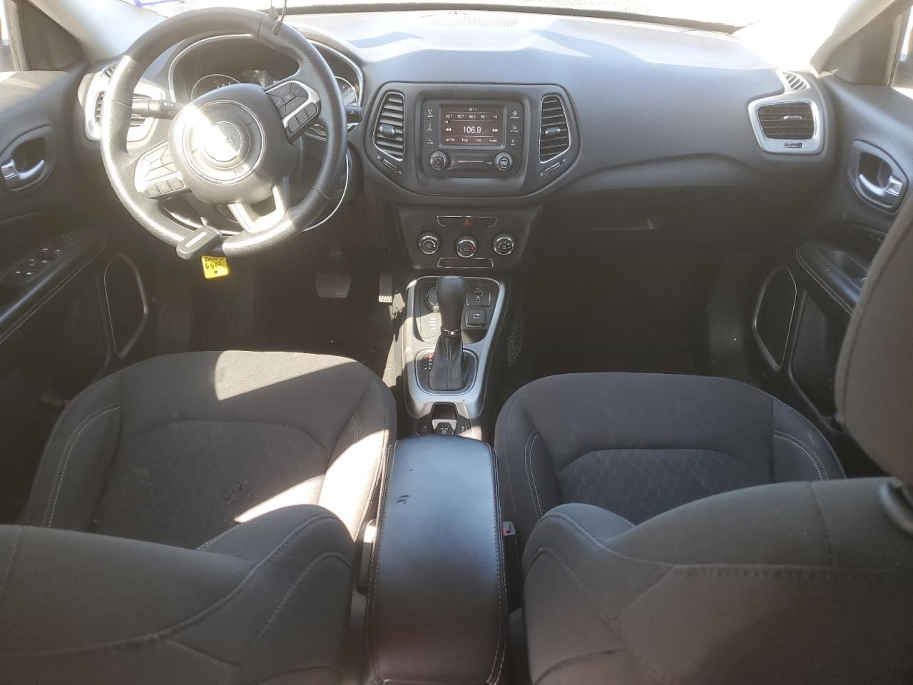 2018 Jeep Compass - Image 8