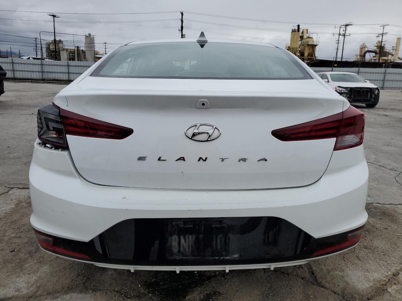 2019 Hyundai Elantra - Image 6