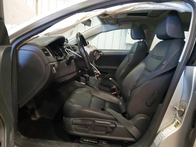  VOLKSWAGEN JETTA 2015 Серебристый