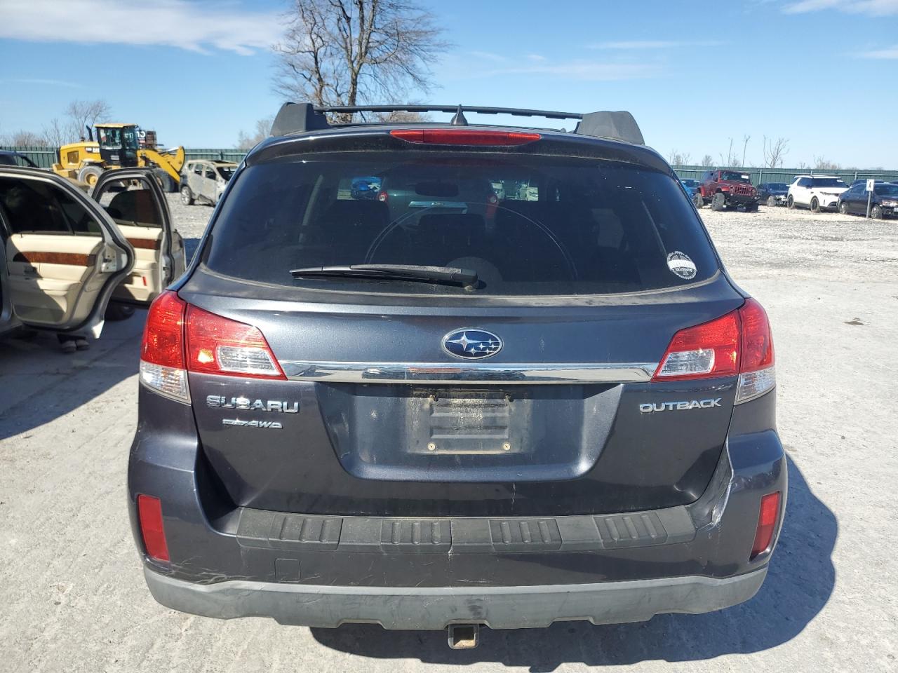 2011 Subaru Outback - Image 6