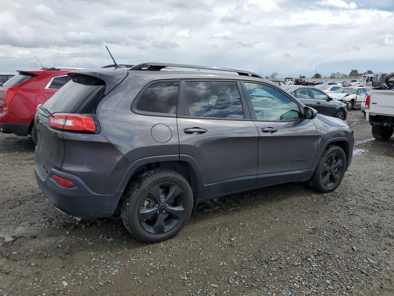 2018 Jeep Grand Cherokee - Image 3